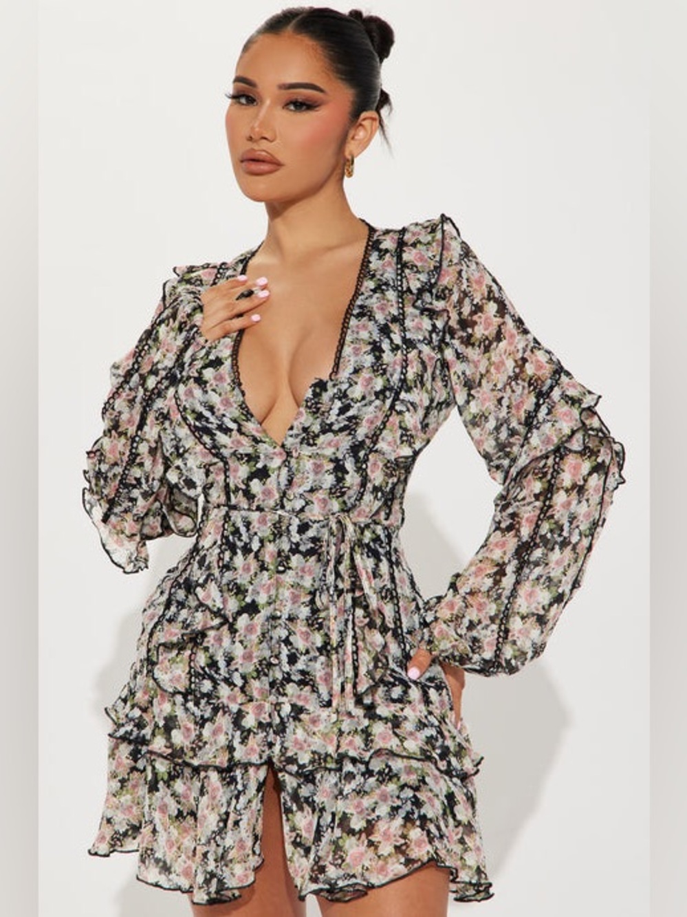 Fashion Nova Floral Fantasy Mini  Dress 🌸✨  Feminine Boho NWT ✨🌸 Size Medium 🌸✨